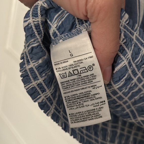 Old Navy Blue Sleeveless Crop Tank Top - Picture 4 of 4